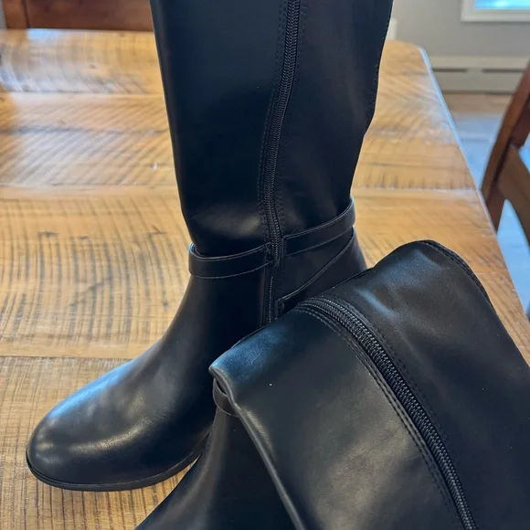 NEW Anne Klein Classic Black Knee-High Block Heel Boot - Women Sz 9 - Picture 6 of 7